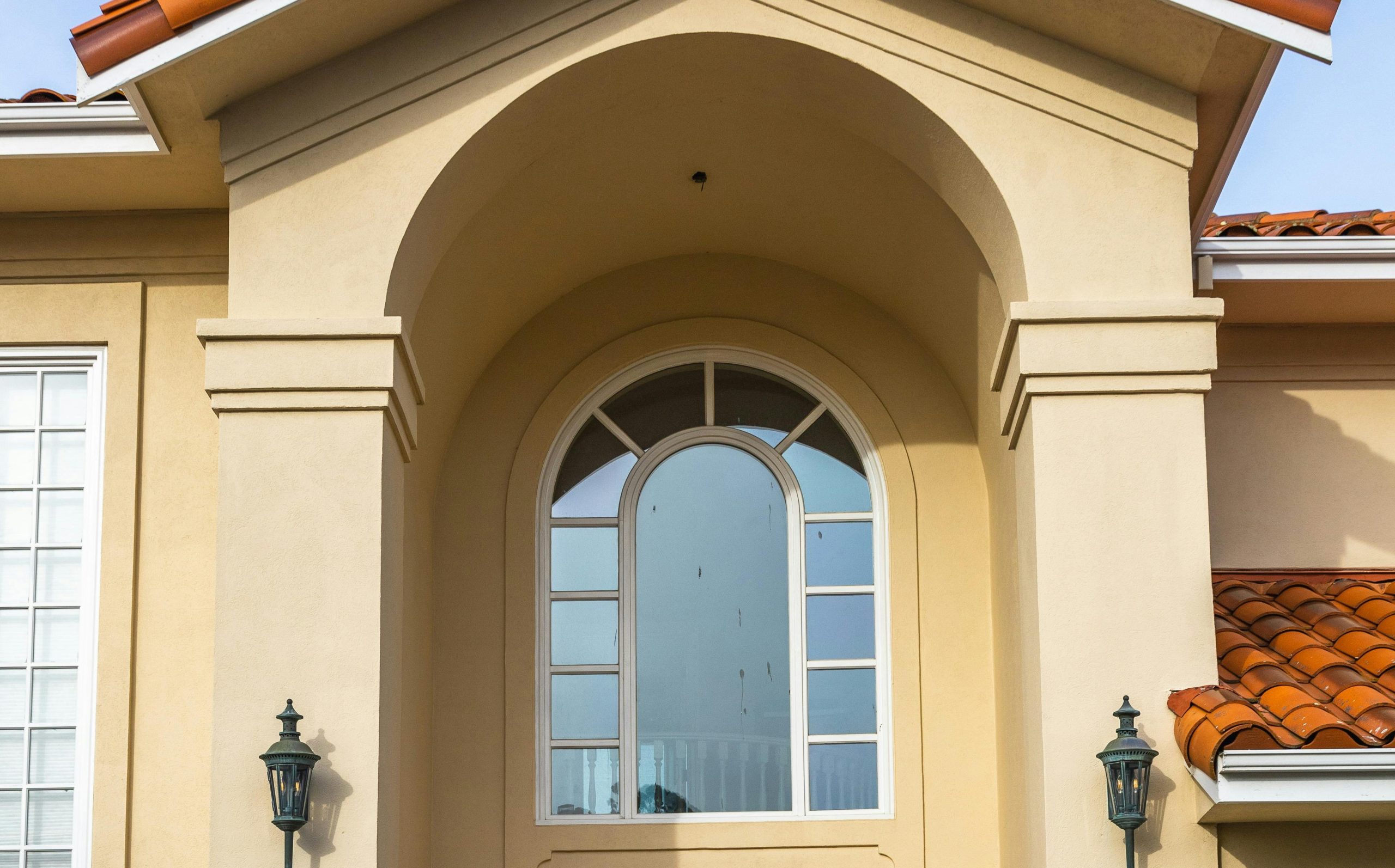 Why Stucco is the Ideal Choice for California Home Exteriors