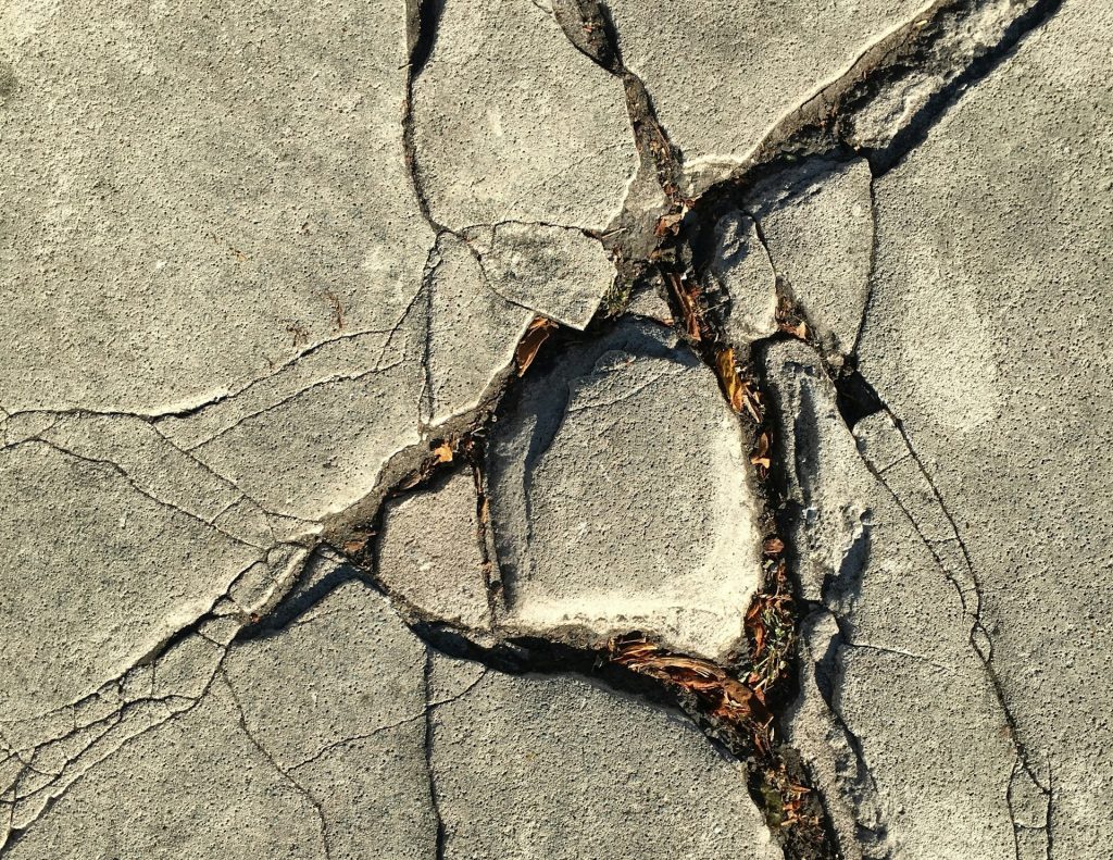 Concrete cracks